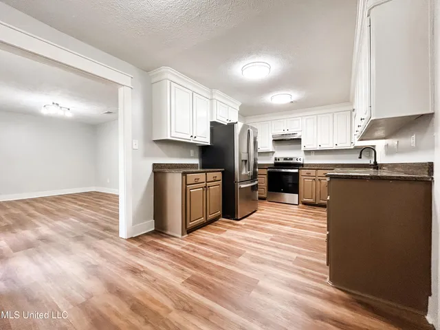 $299,000 | 1611 Florence-Byram Road, Florence, MS 39073