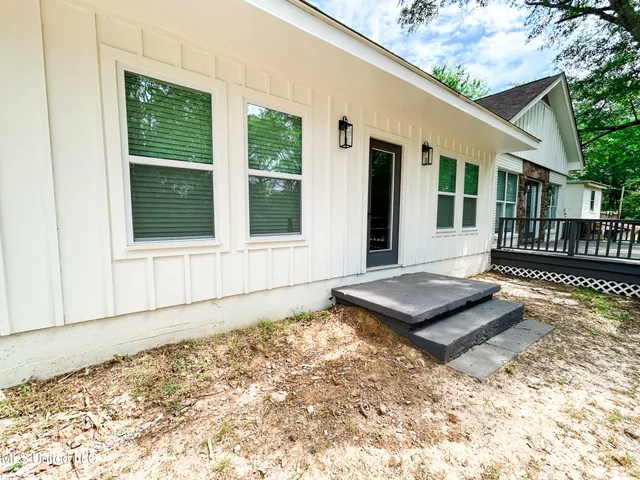$299,000 | 1611 Florence-Byram Road, Florence, MS 39073