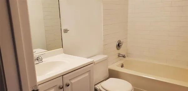 $1,600 | 4509 Brown Bark Place, Unit B, Austin, TX 78727