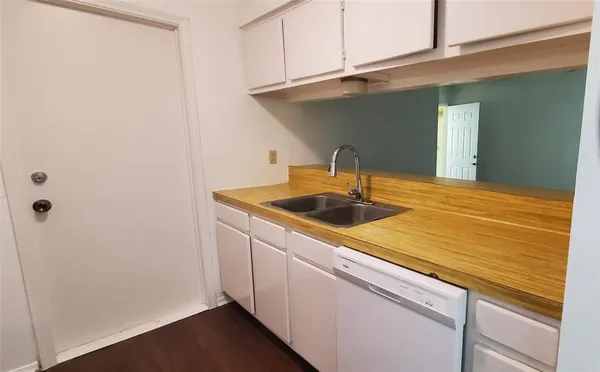 $1,600 | 4509 Brown Bark Place, Unit B, Austin, TX 78727
