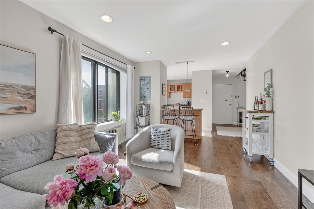 9 Appleton Street, Unit 310 Boston, MA 02116 - Photo 6 of 15