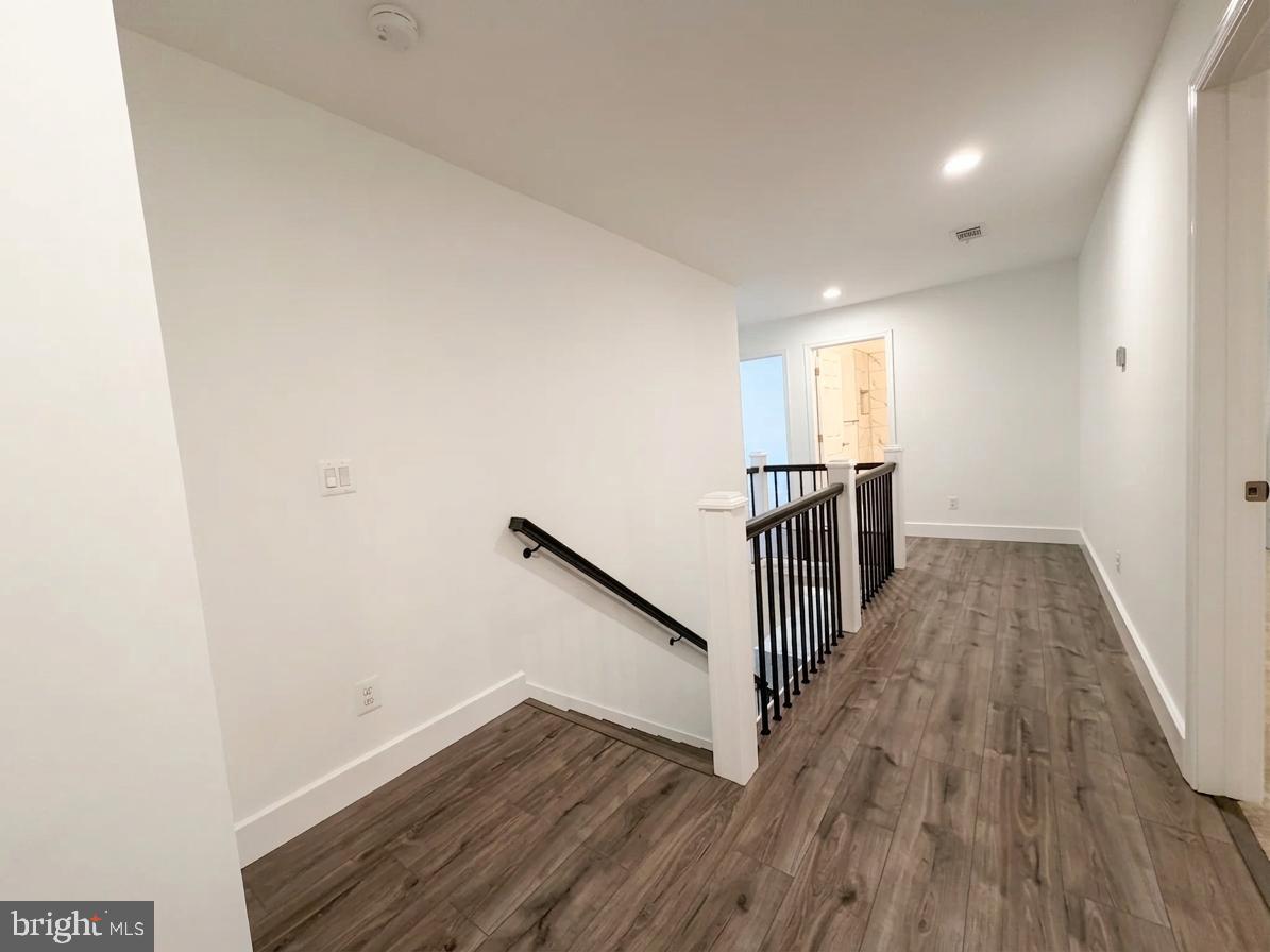 118 Morton Road Fredericksburg, VA 22405 - Photo 13 of 21 Upper-level hallway