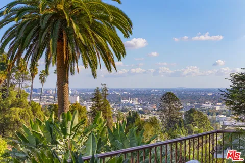 $2,295,000 | 1925 Curson Place, Los Angeles, CA 90046