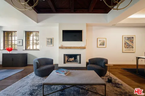 $2,295,000 | 1925 Curson Place, Los Angeles, CA 90046