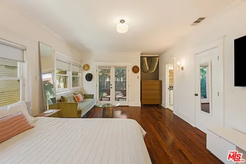 $1,299,000 | 2337 West 29th Place, Los Angeles, CA 90018