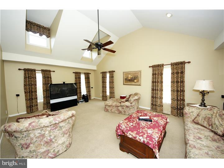 1 South Chambers Road Cream Ridge, NJ 08514 - Photo 10 of 24