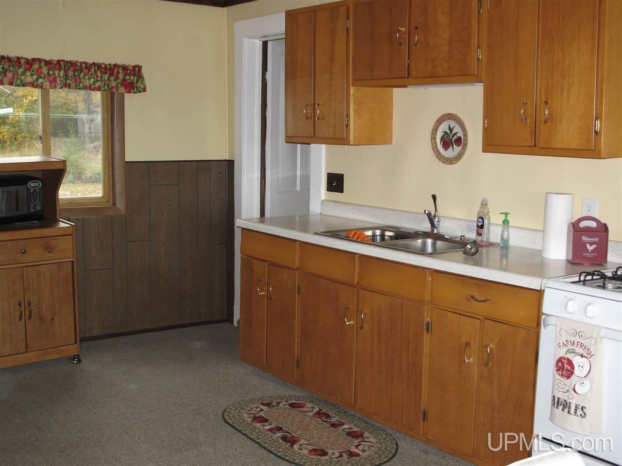 21851 Ridge Road Grand Marais, MI 49839 - Photo 5 of 29