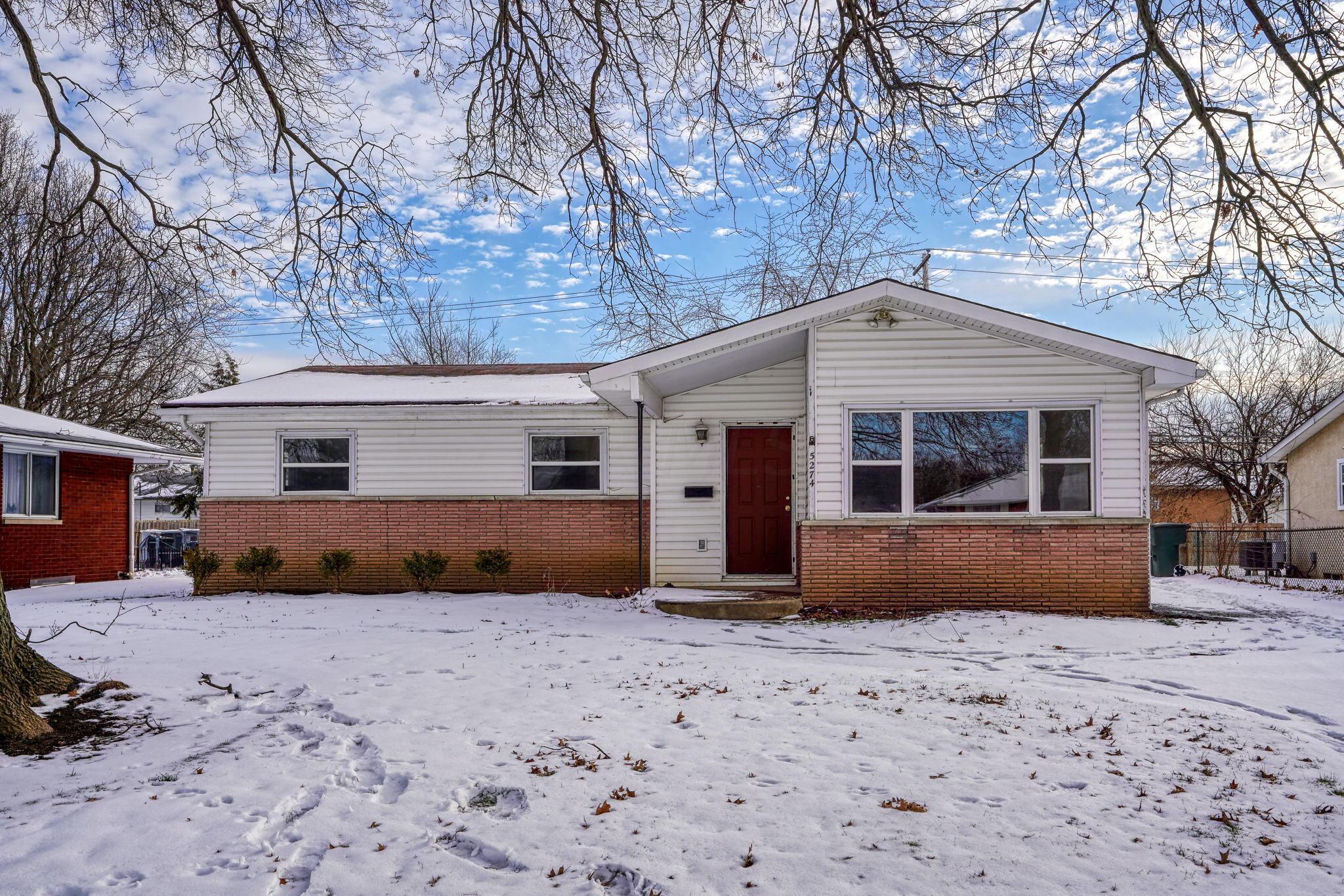 5274 Hazelwood Road Columbus, OH 43229 - Photo 1 of 40 5274 Hazelwood Rd (5)