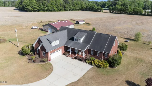 $875,000 | 422 Hodge Road, Kenly, NC 27542
