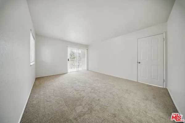 $3,350 | 5744 Oak Bend Lane, Unit 306, Oak Park, CA 91377