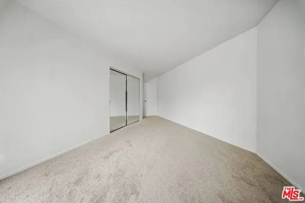 $3,350 | 5744 Oak Bend Lane, Unit 306, Oak Park, CA 91377