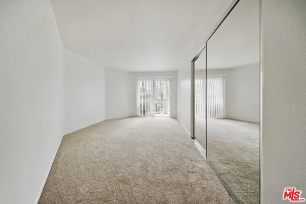 $3,350 | 5744 Oak Bend Lane, Unit 306, Oak Park, CA 91377
