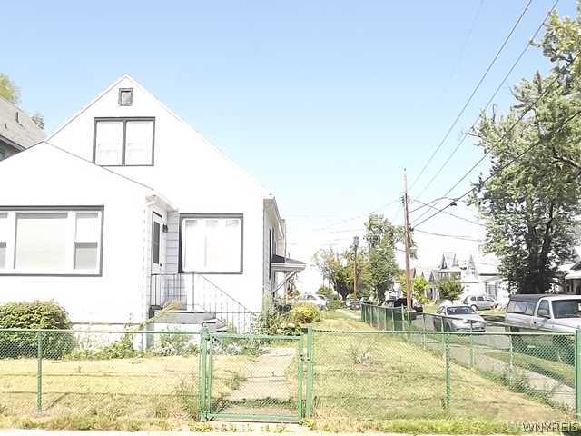 156 Roesch Avenue Buffalo, NY 14207 - Photo 1 of 1 Exterior Front