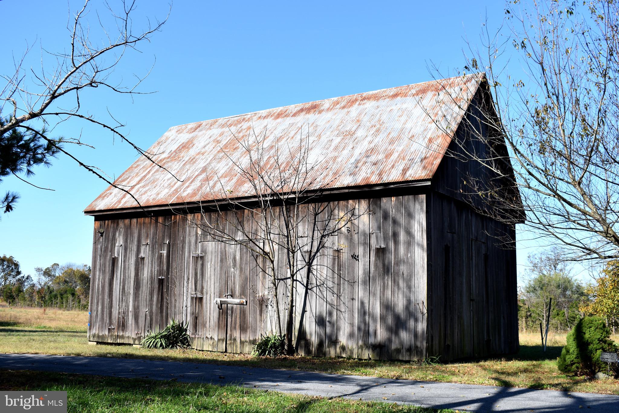 8100 Bourne Road Owings, MD 20736 - Photo 14 of 42 This barn has been here a long time