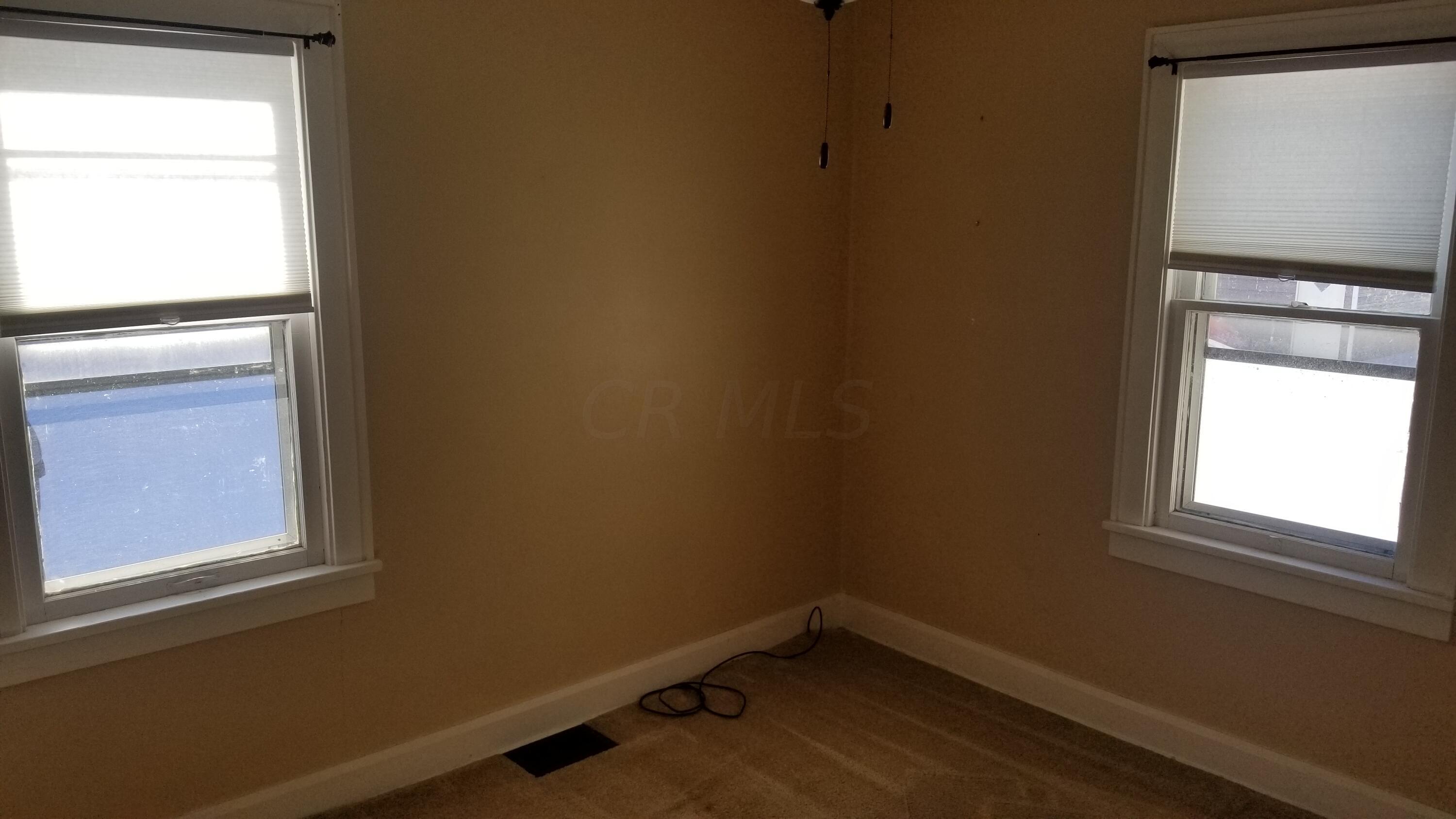 493 Beacon Road Newark, OH 43055 - Photo 12 of 27 20220206_144936