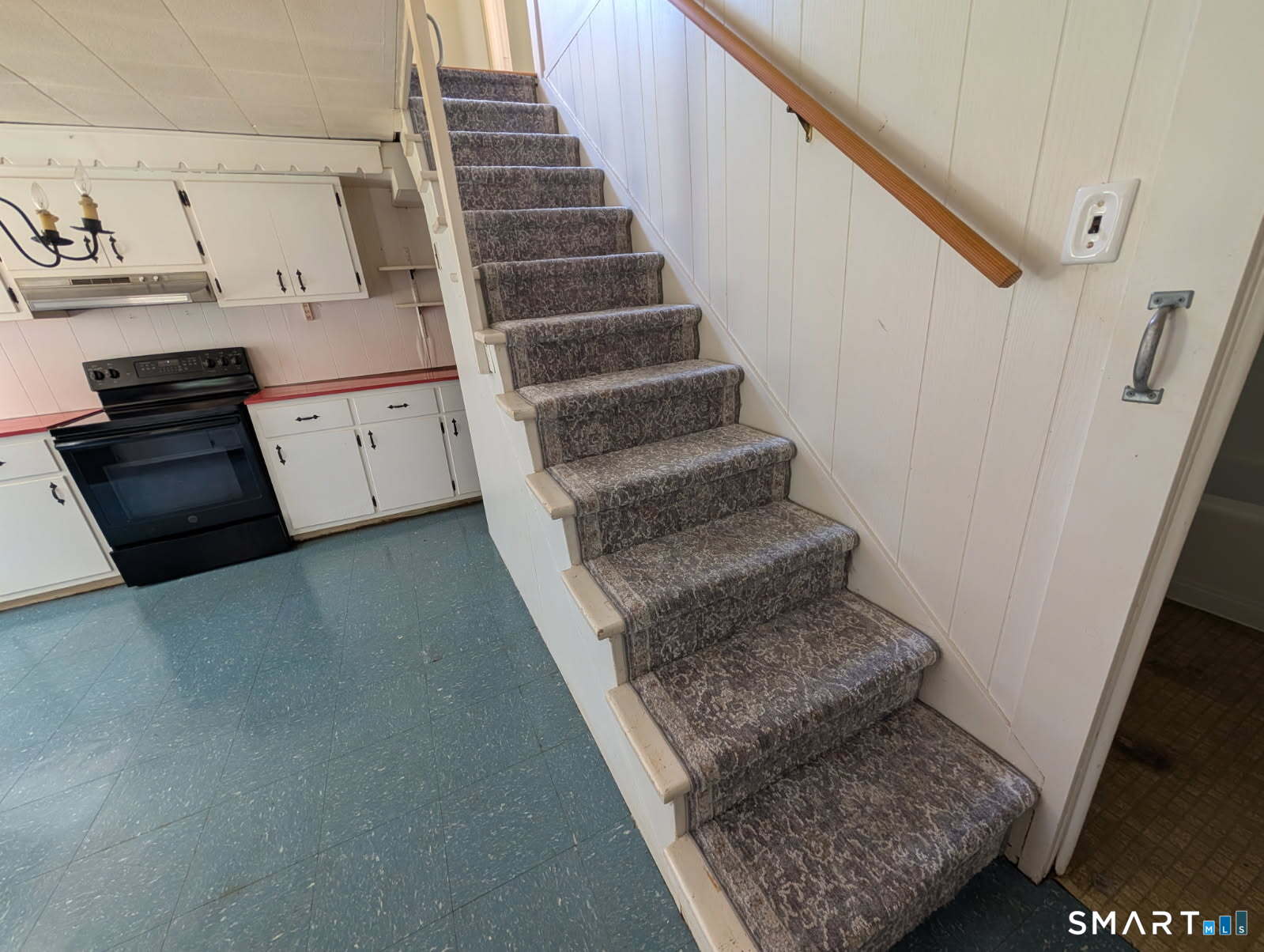 13 Lynn Road Essex, CT 06442 - Photo 9 of 16