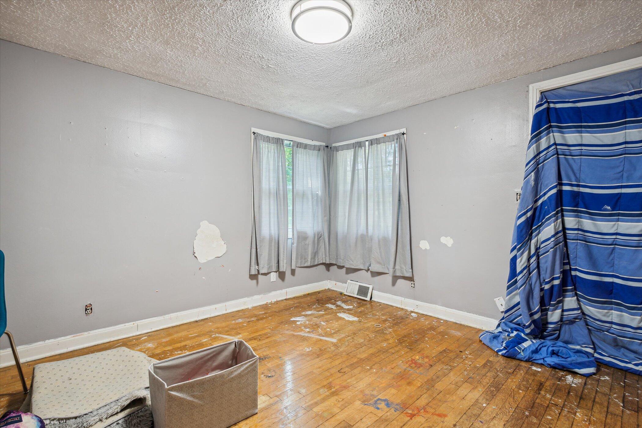 240 Windsor Road Benton Harbor, MI 49022 - Photo 32 of 55 Bedroom 4 14X12 - 2nd Floor