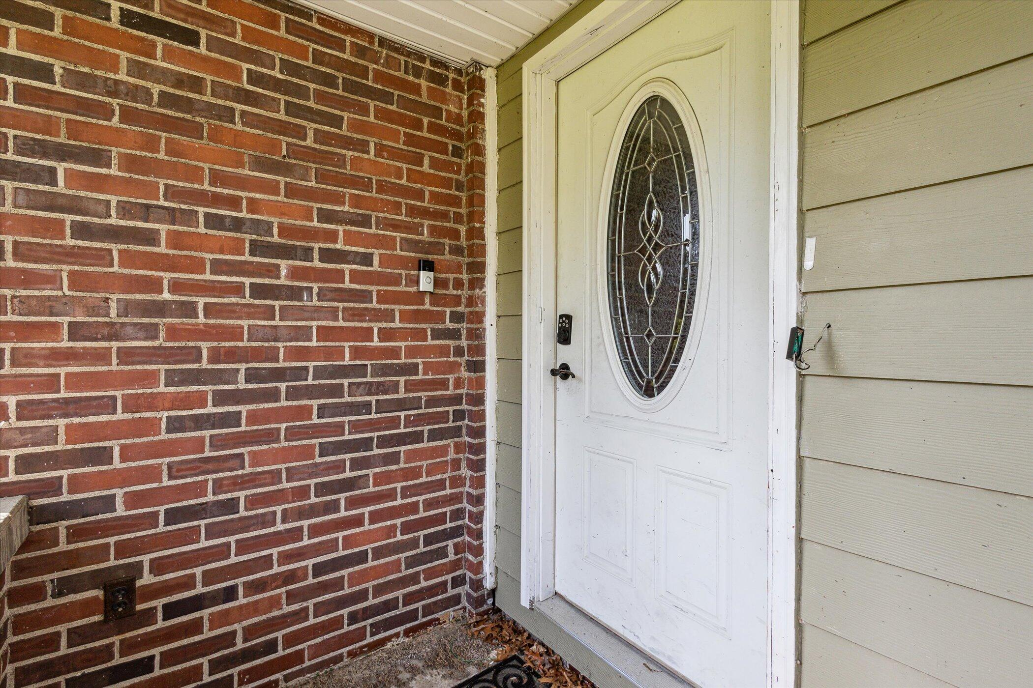 240 Windsor Road Benton Harbor, MI 49022 - Photo 4 of 55 Welcome Home