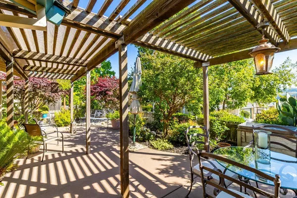 $599,000 | 1586 London Circle, Benicia, CA 94510