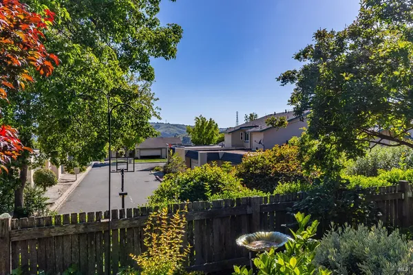 $599,000 | 1586 London Circle, Benicia, CA 94510