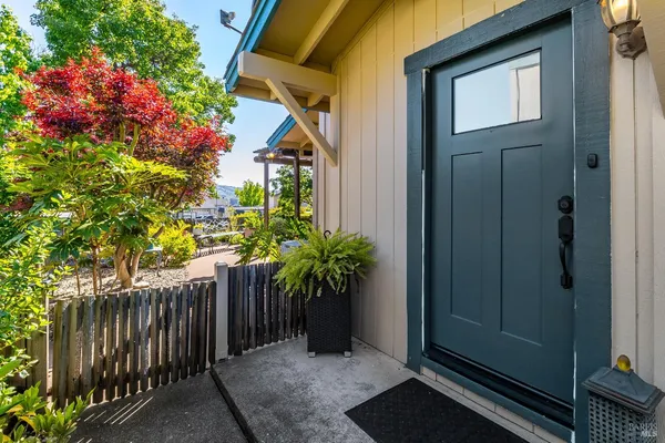 $599,000 | 1586 London Circle, Benicia, CA 94510