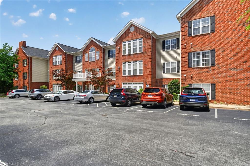 522 College Road, Unit 207 Greensboro, NC 27410 - Photo 23 of 34