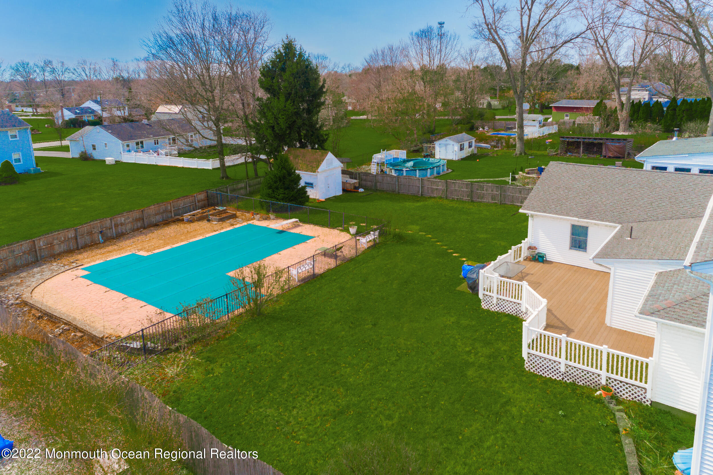 91 Harding Road Freehold, NJ 07728 - Photo 8 of 31 Back 7