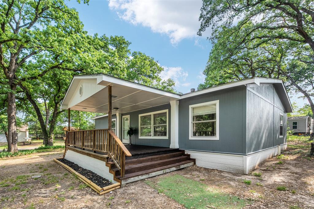 102 Lakewood Drive Mabank, TX 75156 - Photo 3 of 31