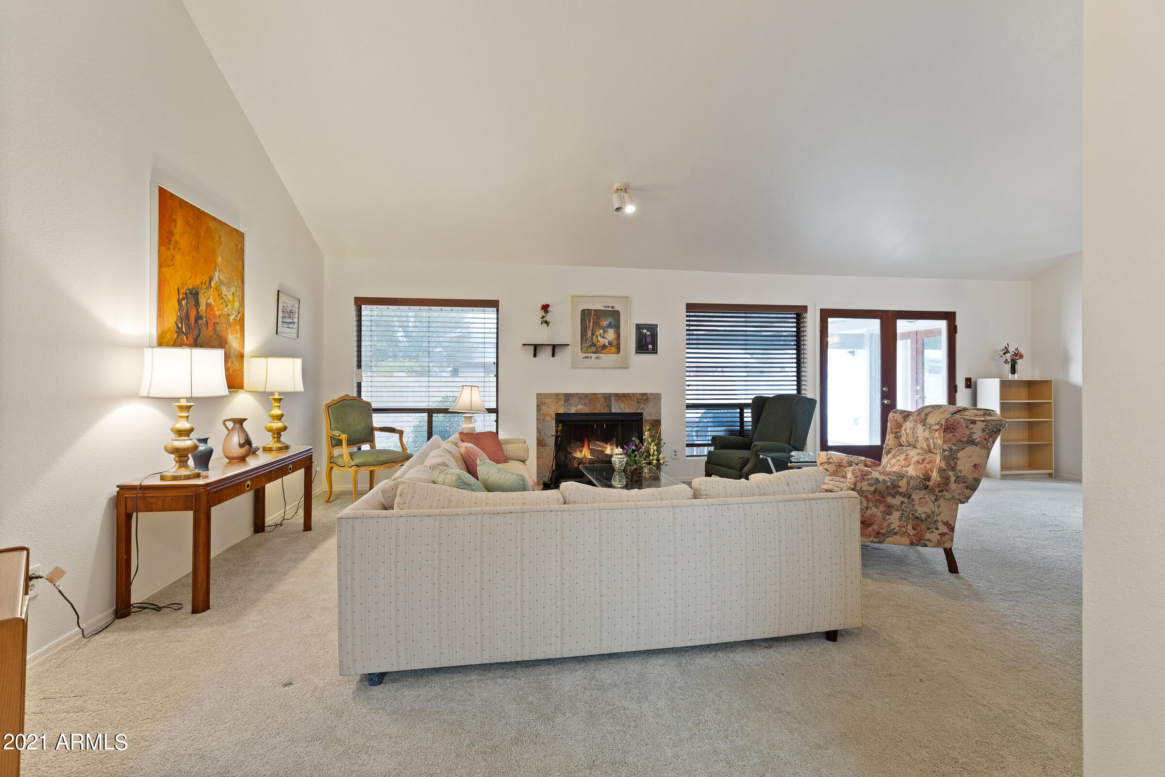 1716 E Redfield Rd-5