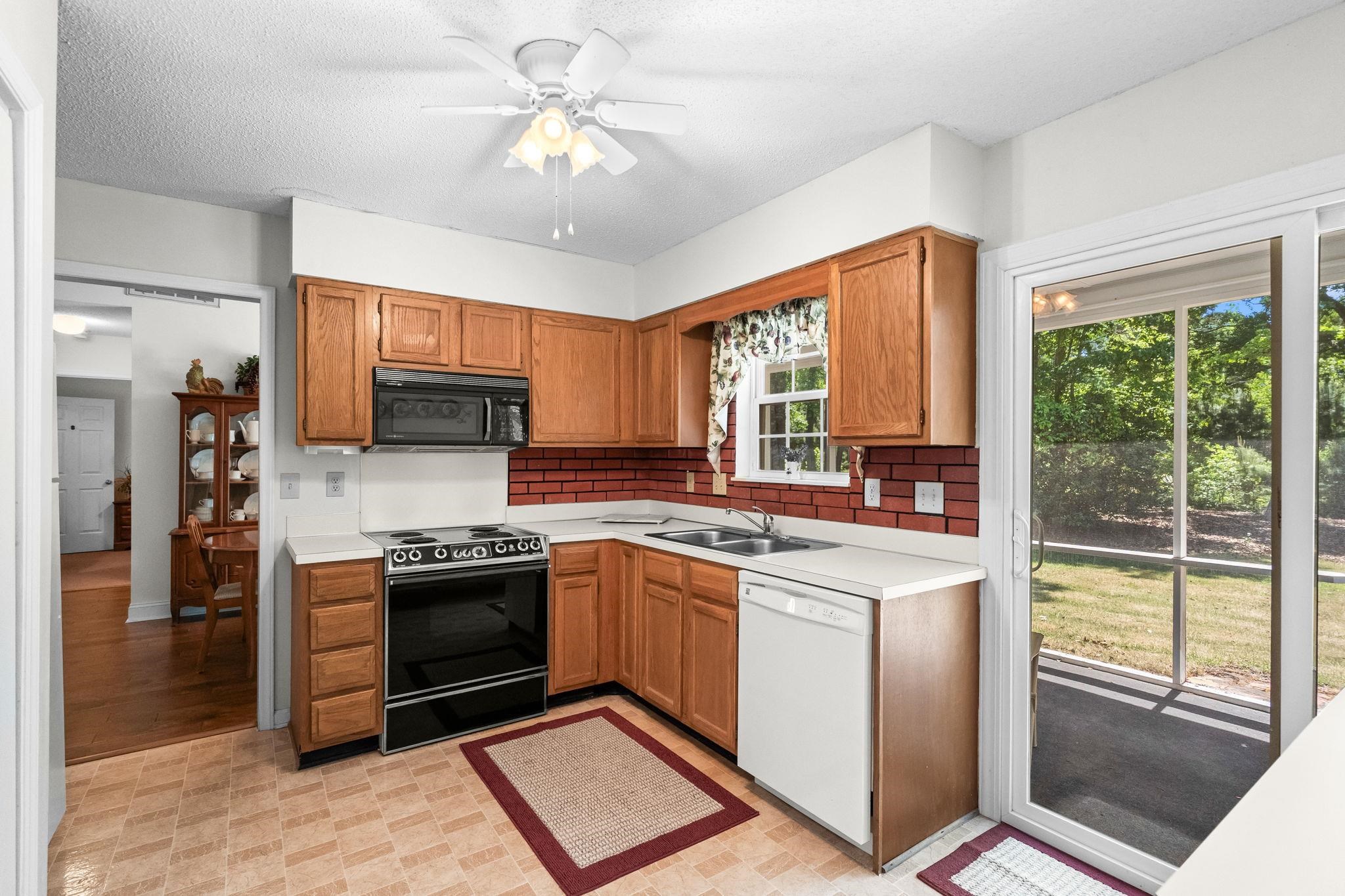 108 Woodlake Drive Murrells Inlet, SC 29576 - Photo 22 of 51