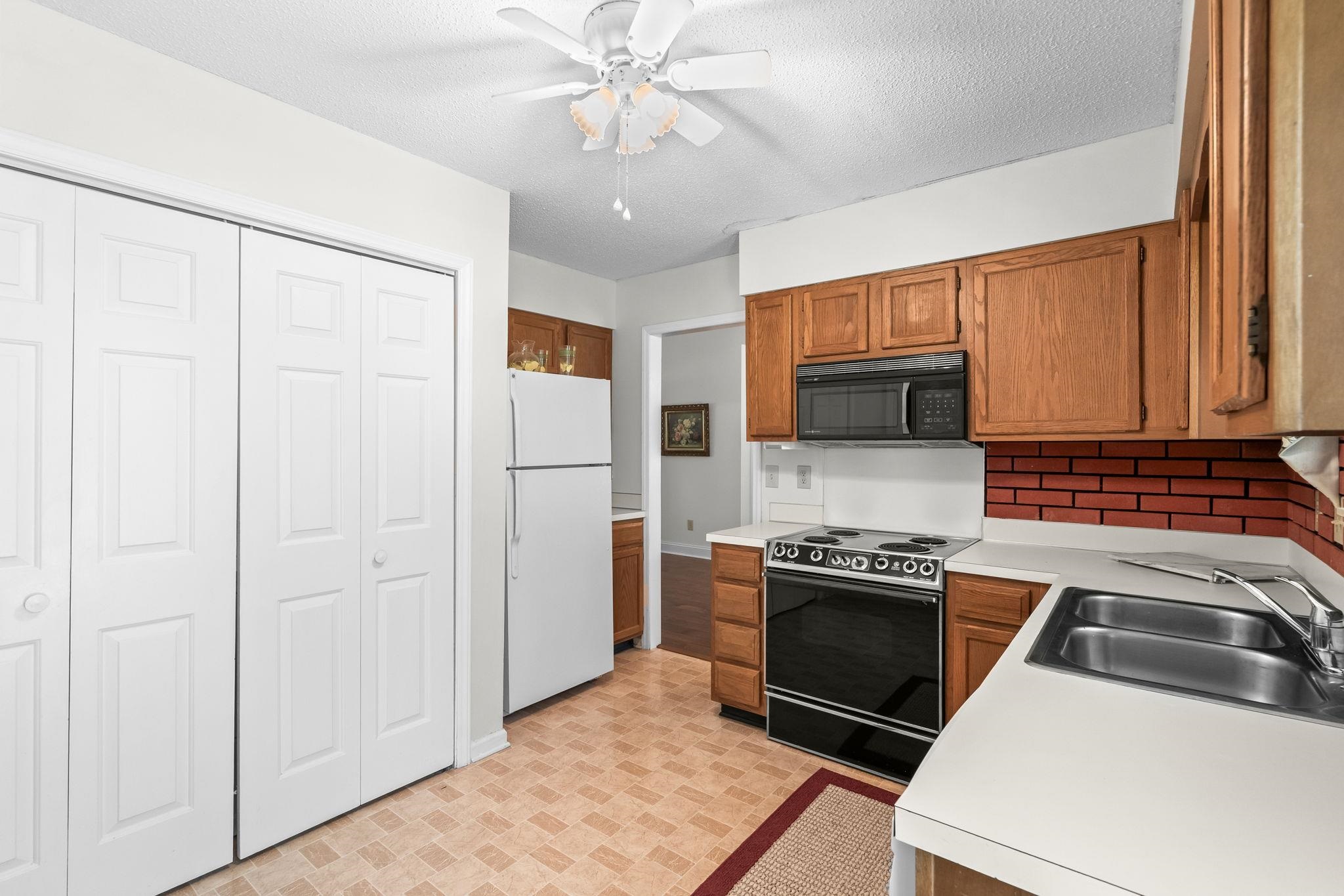 108 Woodlake Drive Murrells Inlet, SC 29576 - Photo 24 of 51