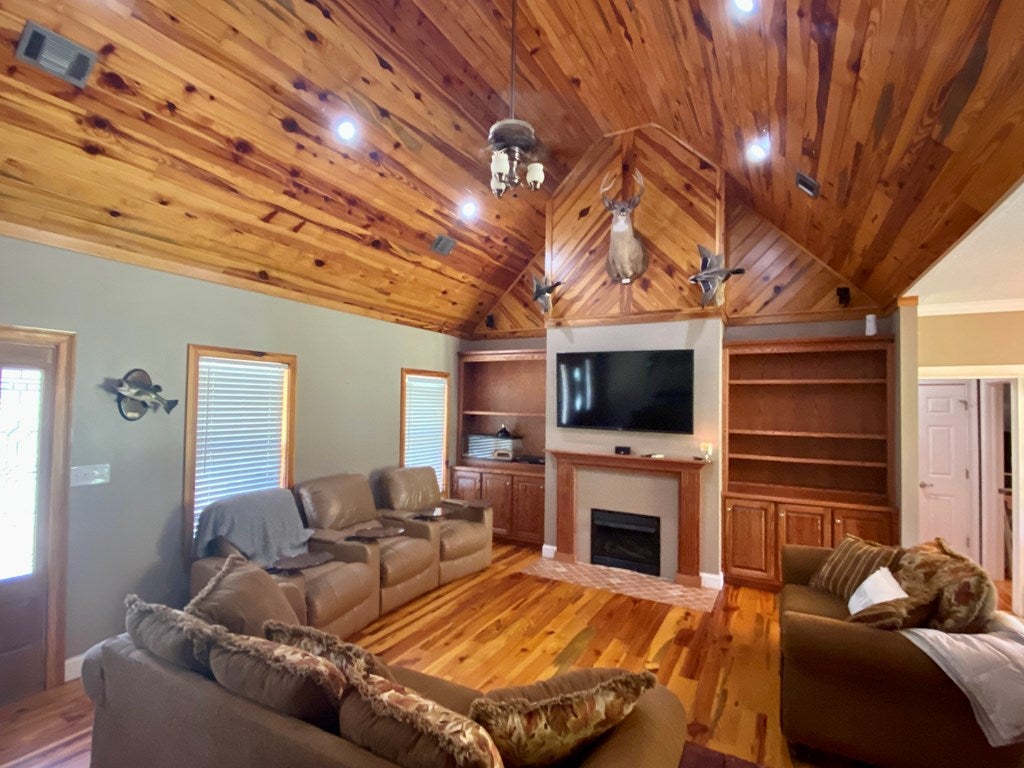 553 Mussel White Store Road Lenox, GA 31637 - Photo 4 of 21 Gallery Image 4