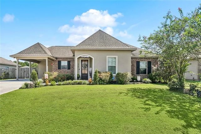 $263,500 | 18188 Red Wolf Trail, Loranger, LA 70446