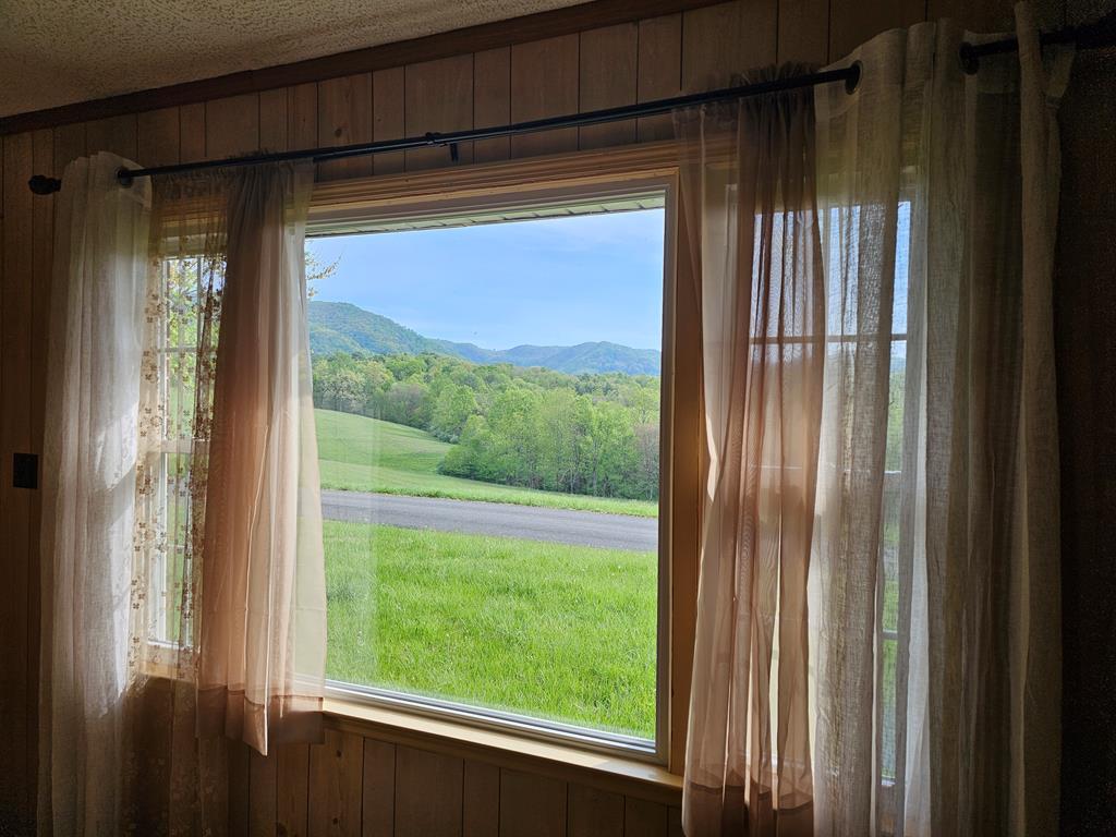 367 Spring Br Road Ararat, VA 24053 - Photo 18 of 50 Gallery Image 18