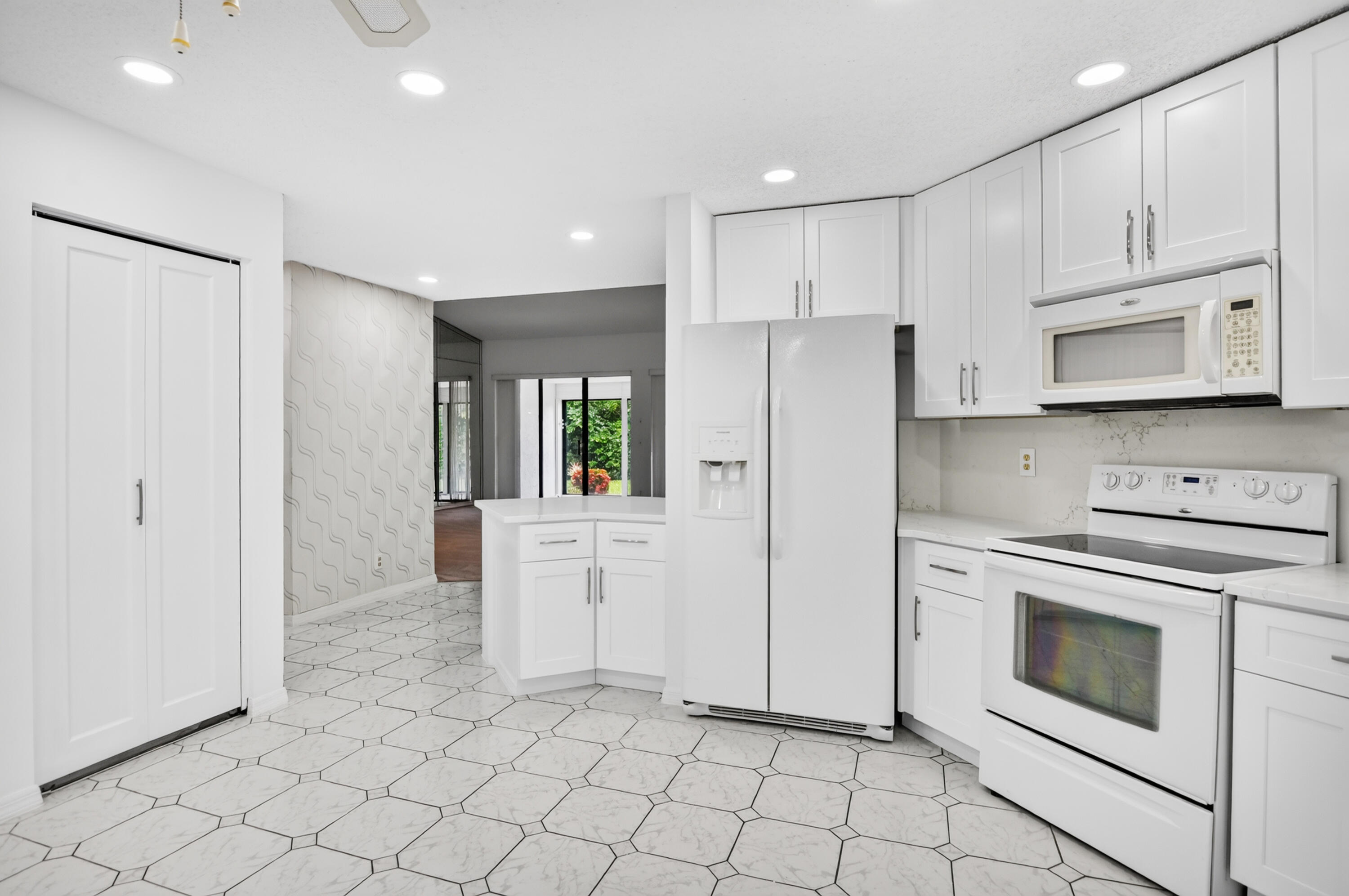 10523 Ladypalm Lane, Unit B Boca Raton, FL 33498 - Photo 20 of 58 21-print-DSC_6642