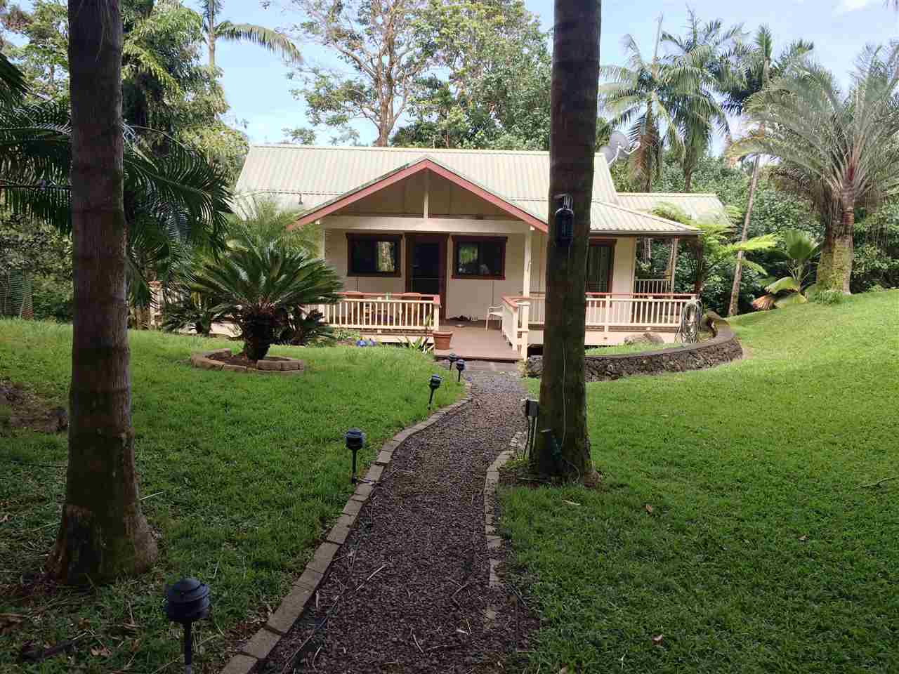 10 Honokaupu Place Haiku, HI 96708 - Photo 11 of 23 a front view of a house with garden