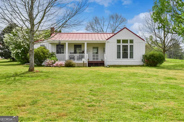 a view of outdoor space with city view