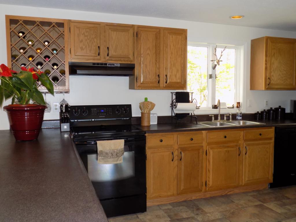 5 B Old Robinson Road, Unit B Hudson, NH 03051 - Photo 6 of 16