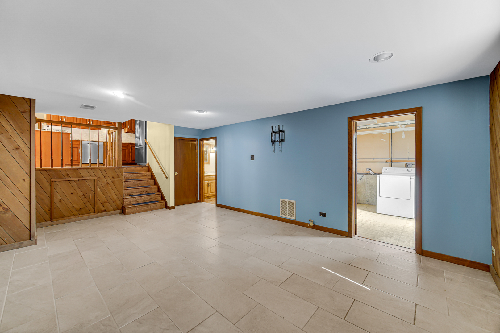 2042 West Spring Ridge Drive Arlington Heights, IL 60004 - Photo 19 of 25