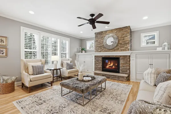 $849,900 | 16926 Dynamic Drive, Lakeville, MN 55044