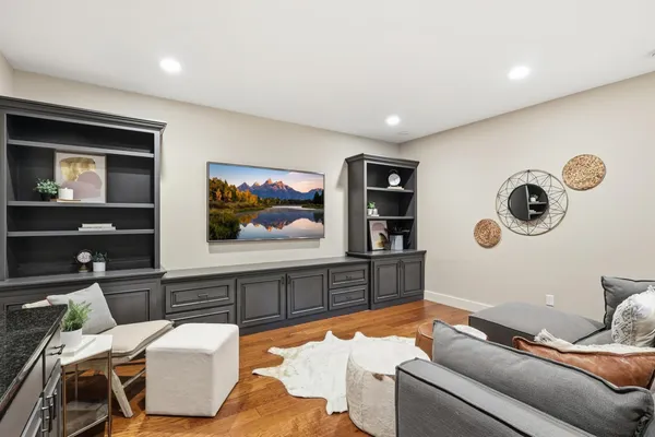 $849,900 | 16926 Dynamic Drive, Lakeville, MN 55044