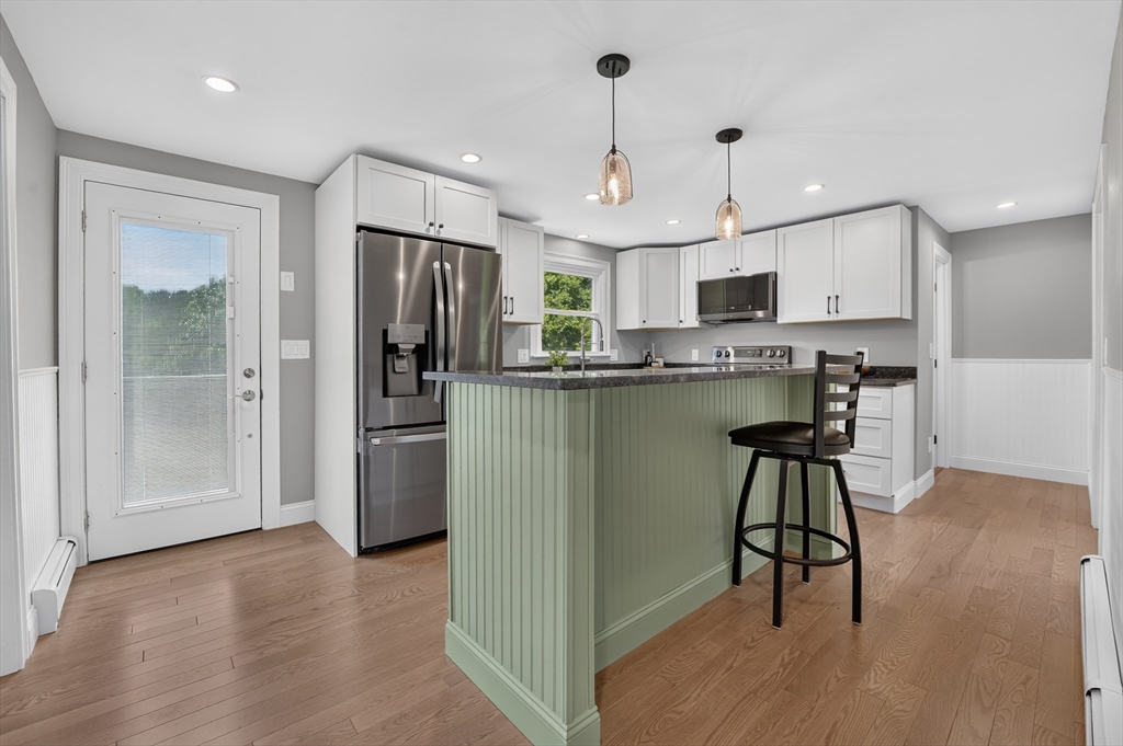 128 Providence Road Grafton, MA 01519 - Photo 2 of 34