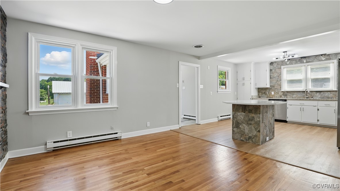 6010 Courthouse Road Prince George, VA 23875 - Photo 4 of 49 kitchen open to family room