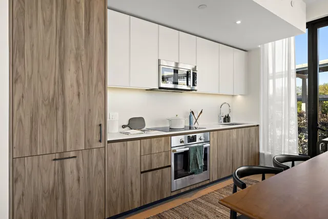 $1,140,000 | 387 8th Street, Unit 3P, Jersey City, NJ 07302