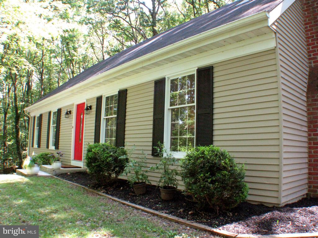 34 Fox Road Newmanstown, PA 17073 - Photo 2 of 24 Gallery Image 2