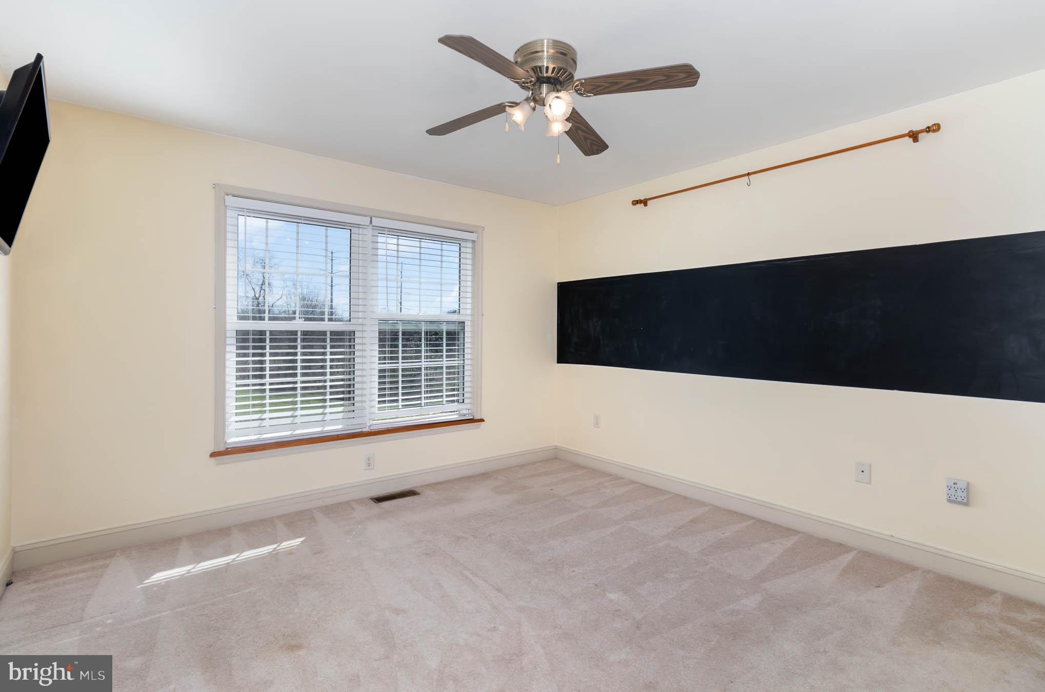 560 Old Quaker Road Lewisberry, PA 17339 - Photo 16 of 33