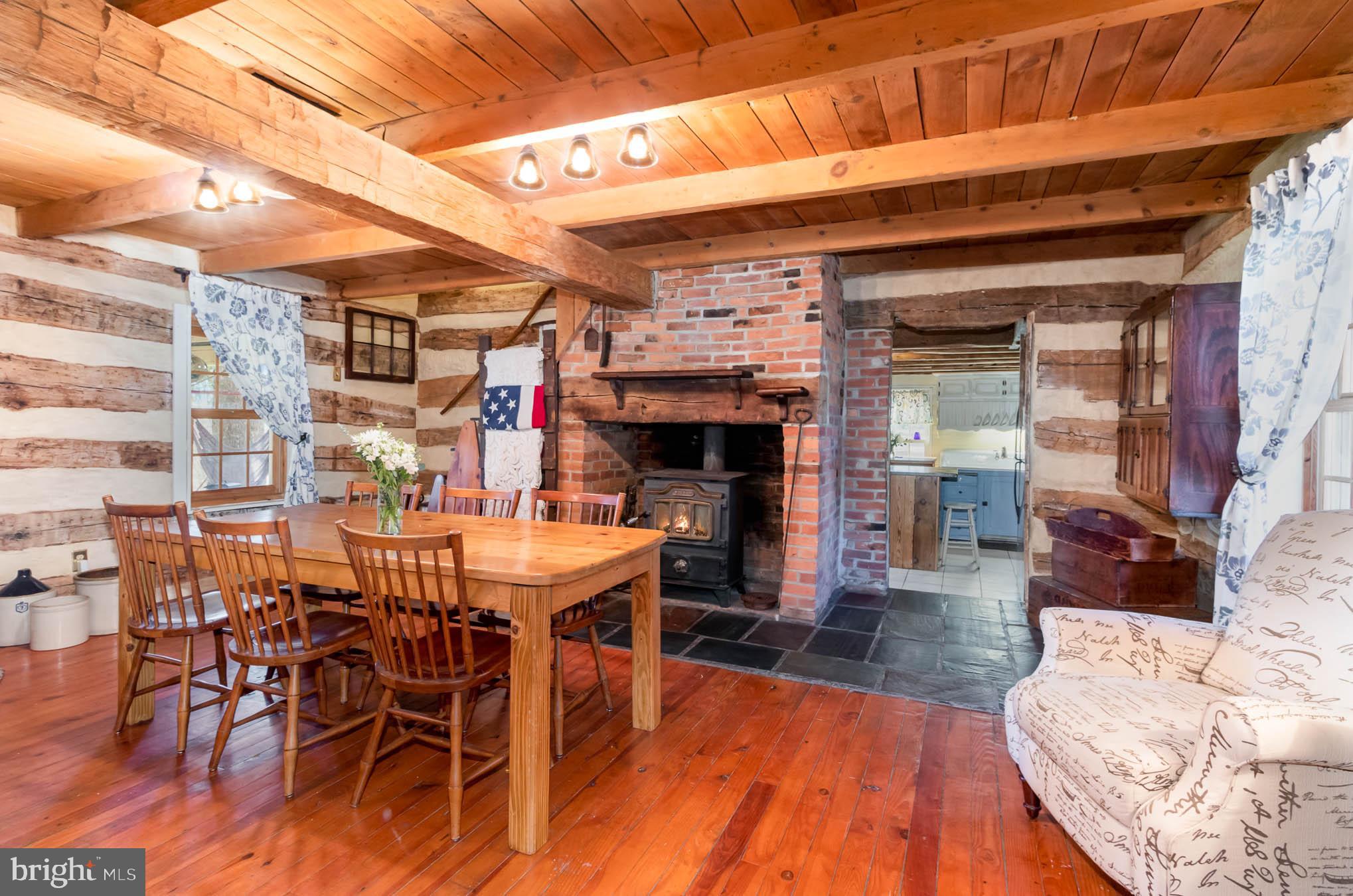 560 Old Quaker Road Lewisberry, PA 17339 - Photo 3 of 33