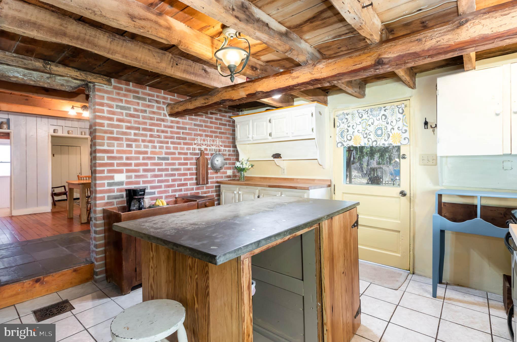 560 Old Quaker Road Lewisberry, PA 17339 - Photo 6 of 33