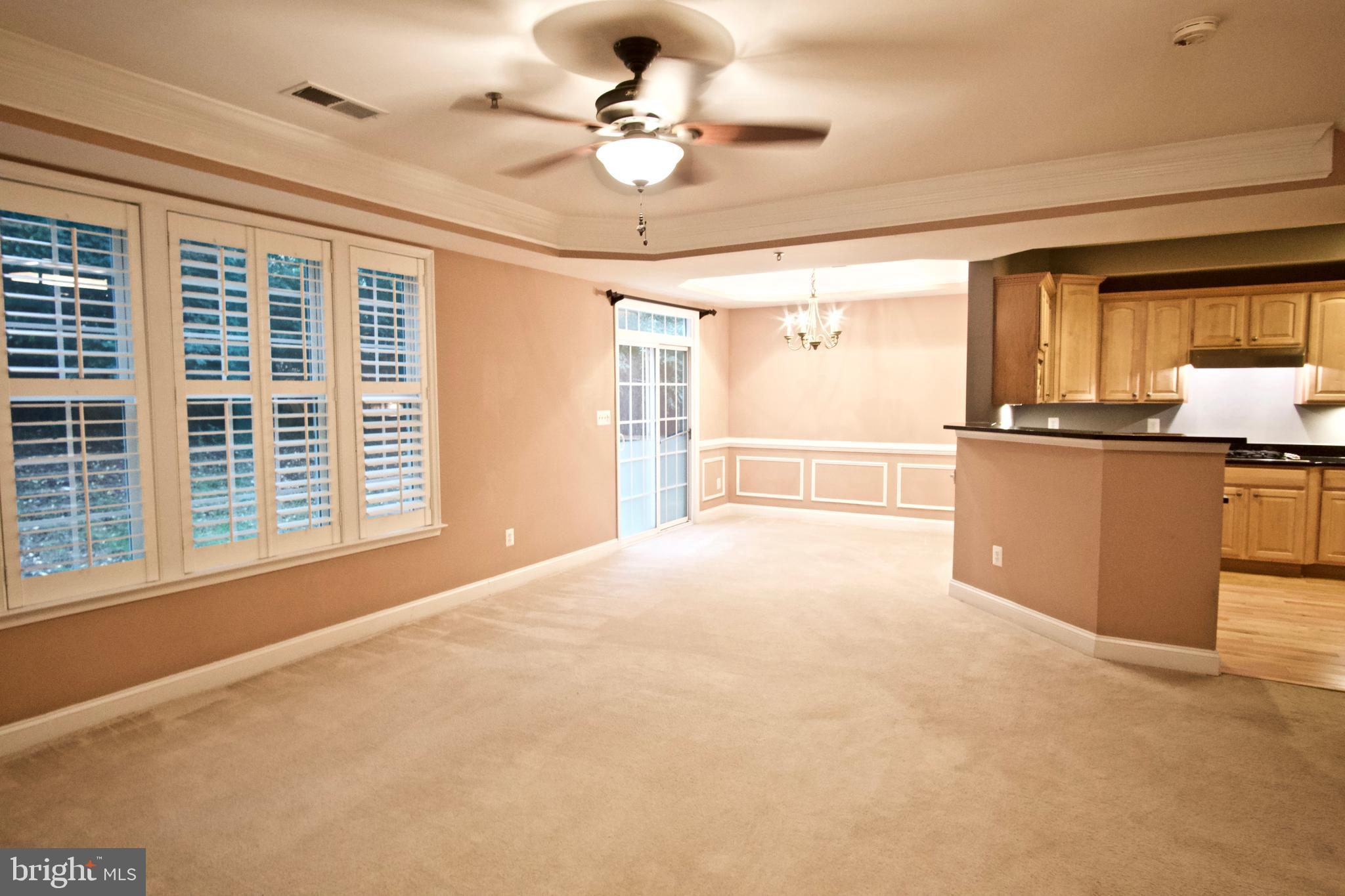 7141 Mason Grove Court, Unit 18 Alexandria, VA 22306 - Photo 8 of 10 Kitchen, Family room