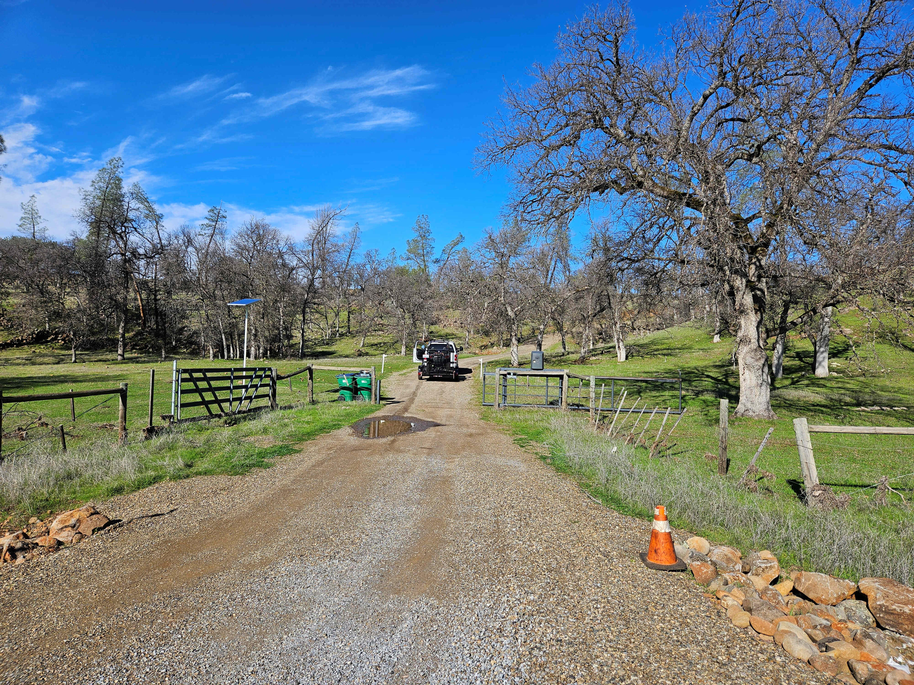 7255 Hyrax Road Shingletown, CA 96088 - Photo 29 of 77 Gate and driveway